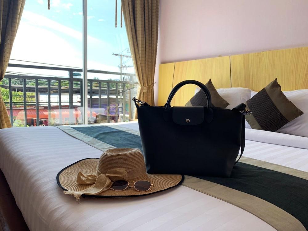 Malin Patong Hotel Εξωτερικό φωτογραφία
